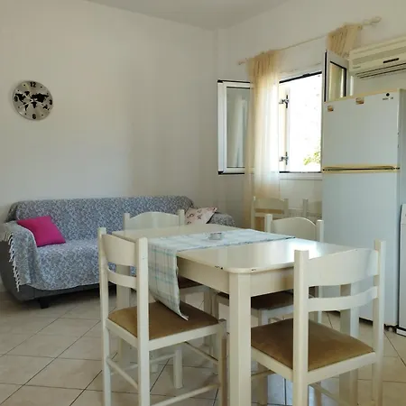 Krini And Aroma - Garden & Private Parking Apartman