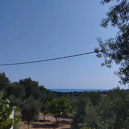 Krini And Aroma - Garden & Private Parking Apartament *