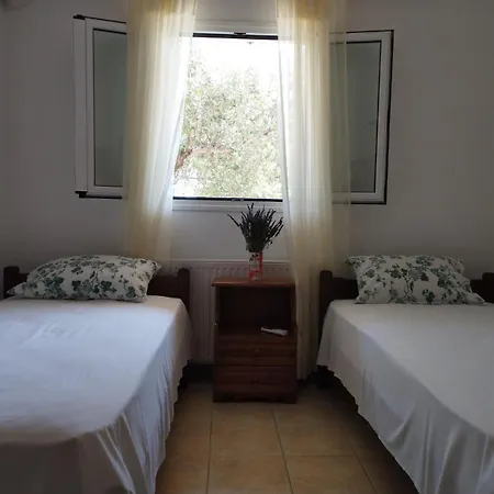 Apartament Krini And Aroma - Garden & Private Parking Mousata