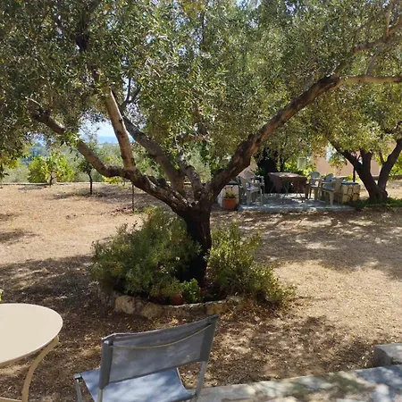 Krini And Aroma - Garden & Private Parking Apartament
